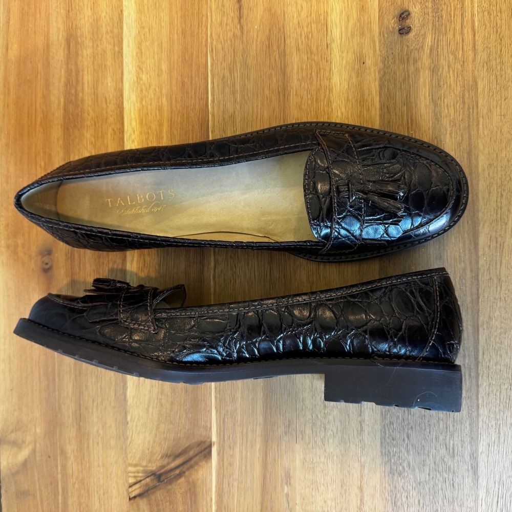 Talbots Women 9 Dark Brown Croc Embossed Leather Tassel Loafers Low Heel Shoes - Picture 14 of 14